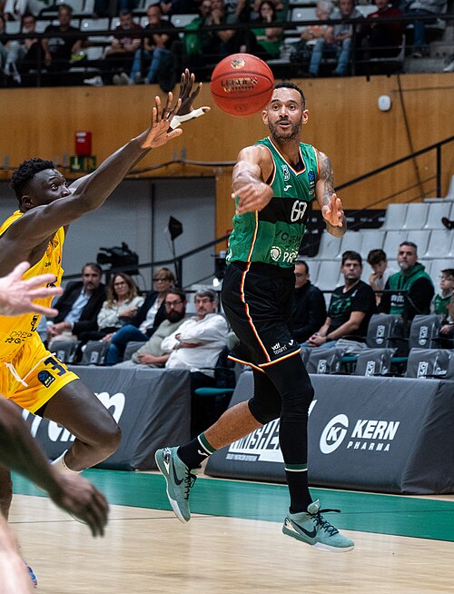 Adam Hanga